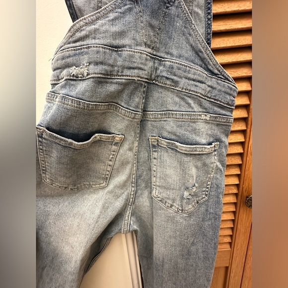 H&M Overalls Size 4 - Picture 3 of 16